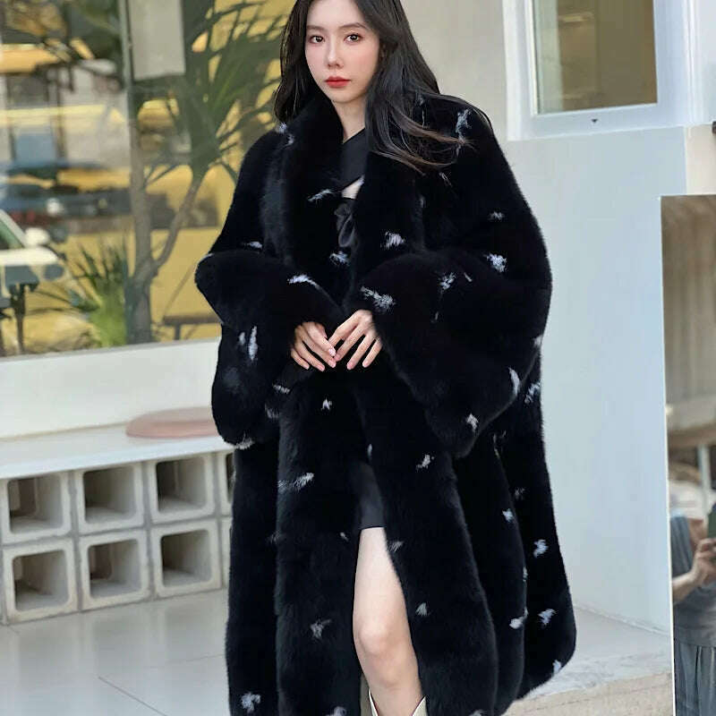 outdoor adventure coatWhite Spotted Fox Fur Flare sleeve Coats Women Winter Warm Outerwear High Quality Genuine Fox Fur Thick Fur Coat 2022 New