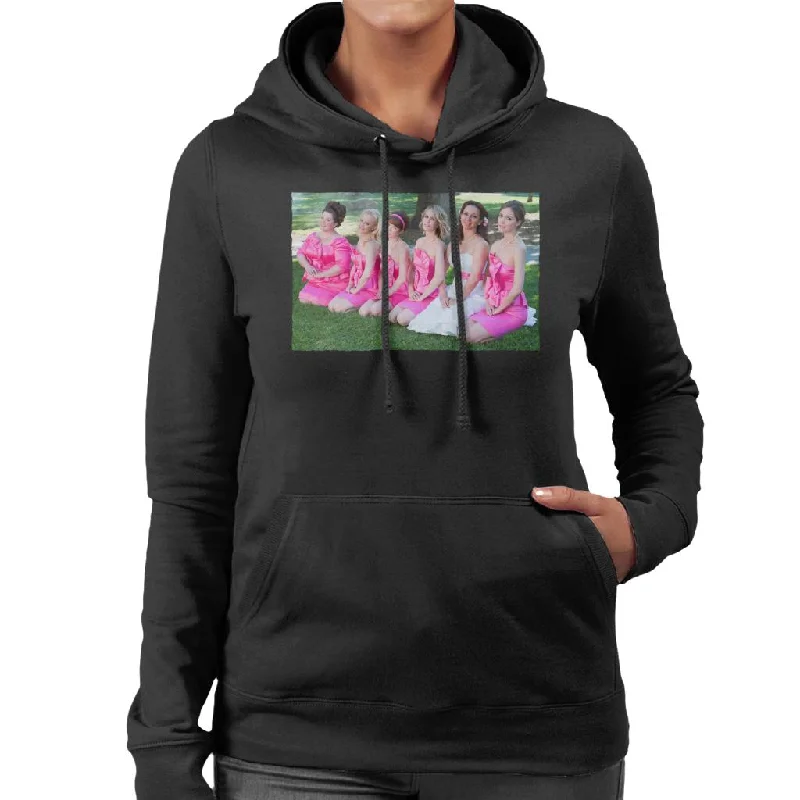 trendy hooded sweatshirtBridesmaids Bridal Party Photo Kneeling On Lawn Women's Hooded Sweatshirt