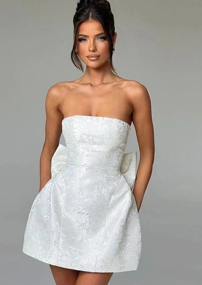 sleeveless dressAlisayah - Flattering strapless dress