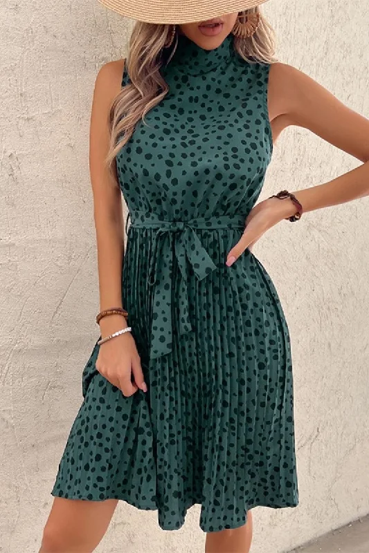 off-shoulder dressLEOPARD PRINT SLEEVELESS DRESS